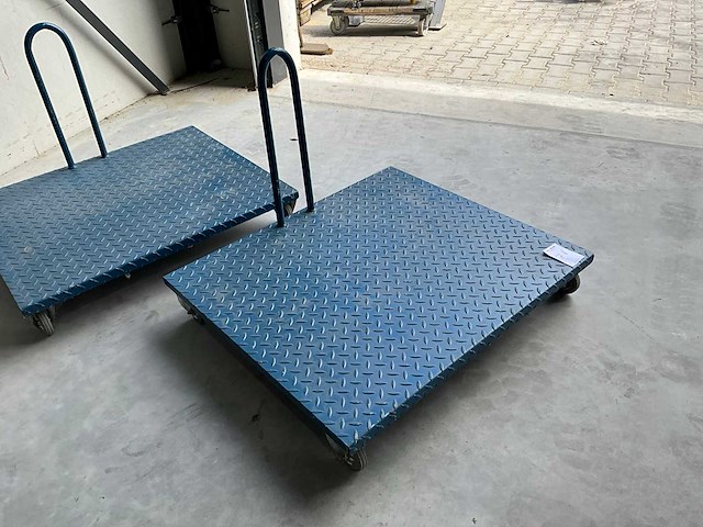 Plateauwagen (2x) - afbeelding 2 van  5