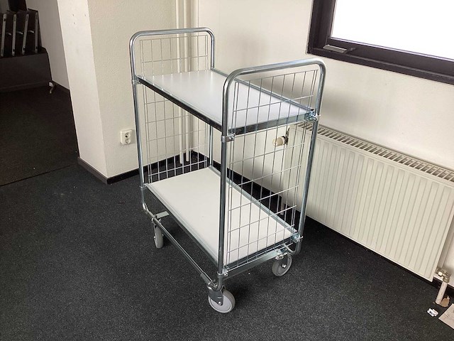 Plateauwagen met gaaswand - afbeelding 2 van  4