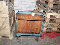 Plateauwagen met plateau-afmeting 115 x 70 cm. - afbeelding 1 van  2