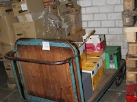 Plateauwagen met plateau-afmeting 115 x 70 cm. - afbeelding 2 van  2