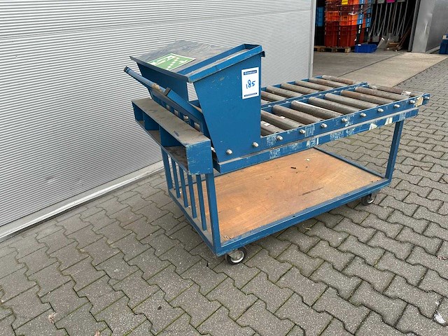 Plateauwagen met rollerbaan - afbeelding 2 van  3