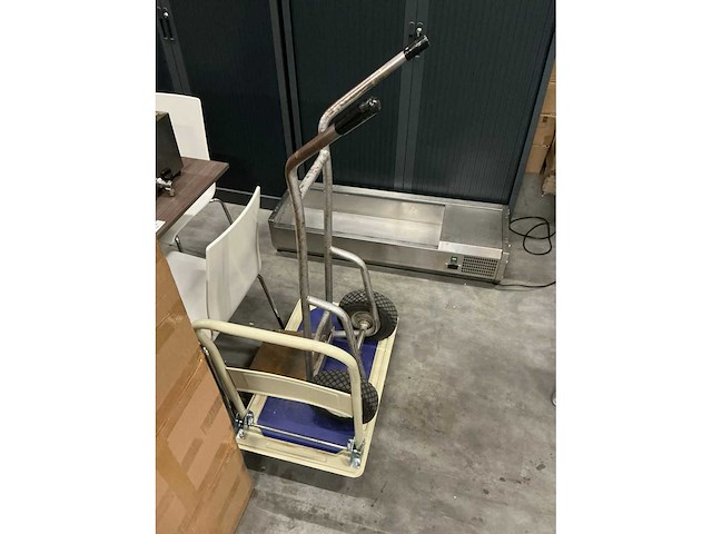 Plateauwagen & steekwagen (2x) - afbeelding 2 van  2
