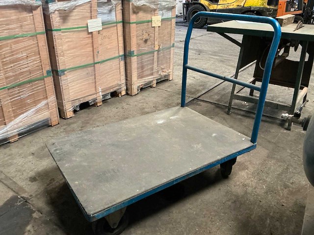 Plateauwagen - afbeelding 1 van  4