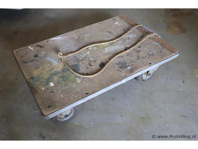 Plateauwagen - afbeelding 1 van  4