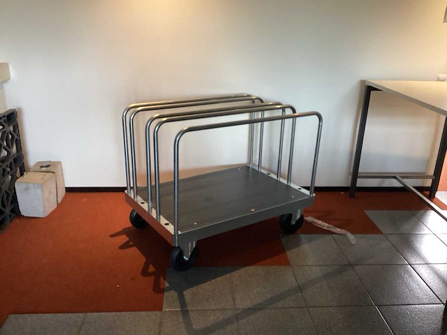 Plateauwagen - afbeelding 1 van  4