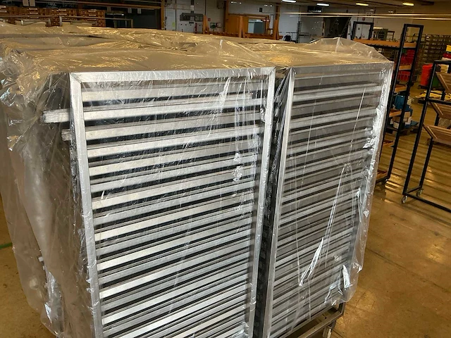 Platenkar met bakplaten (11x) - afbeelding 5 van  5