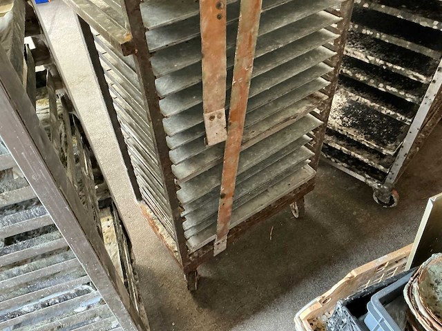 Platenkar/ regaalwagen (4x) - afbeelding 6 van  16