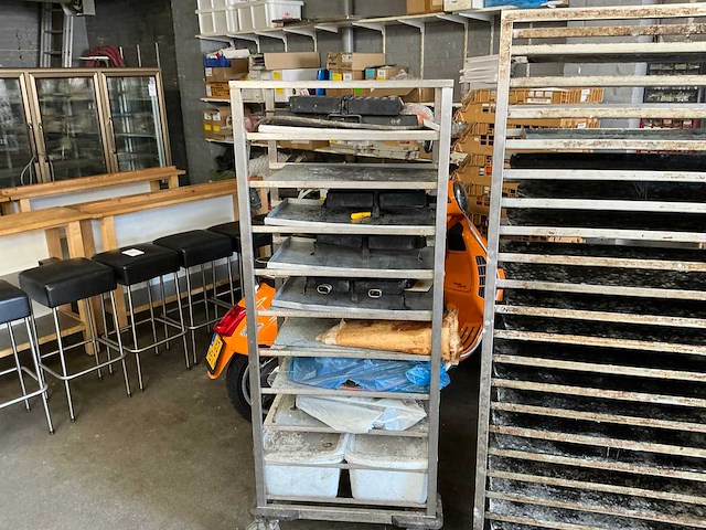 Platenkar/ regaalwagen (4x) - afbeelding 12 van  16