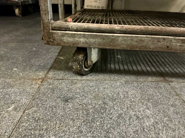 Platenkar / regaalwagen - afbeelding 4 van  8