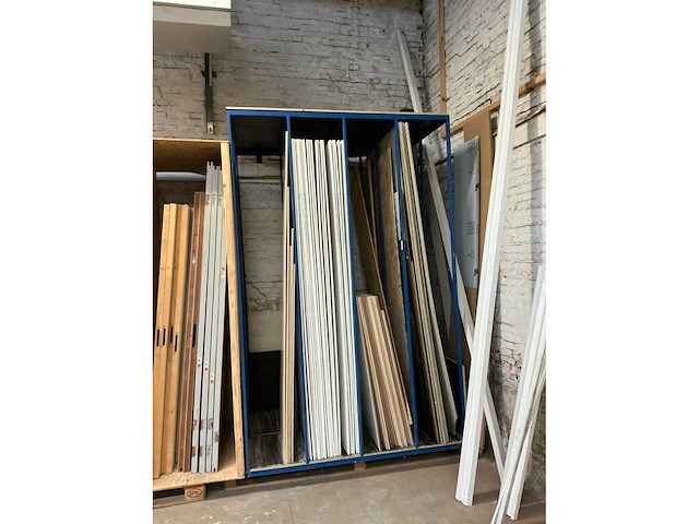 Platenstelling met inhoud - afbeelding 2 van  6