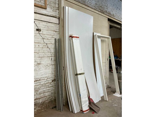 Platenstelling met inhoud - afbeelding 6 van  6