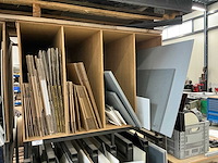 Platenstelling met voorraad kunststof - afbeelding 6 van  15