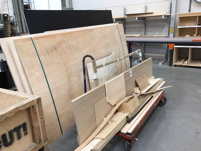 Platenwagen met divers plaatmaterialen (2x) - afbeelding 3 van  4