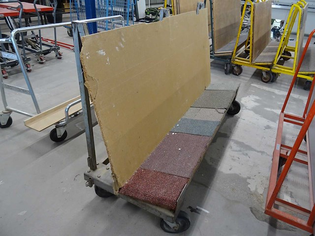 Platenwagen - afbeelding 1 van  2