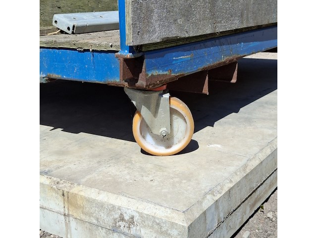 Platenwagen - afbeelding 2 van  12