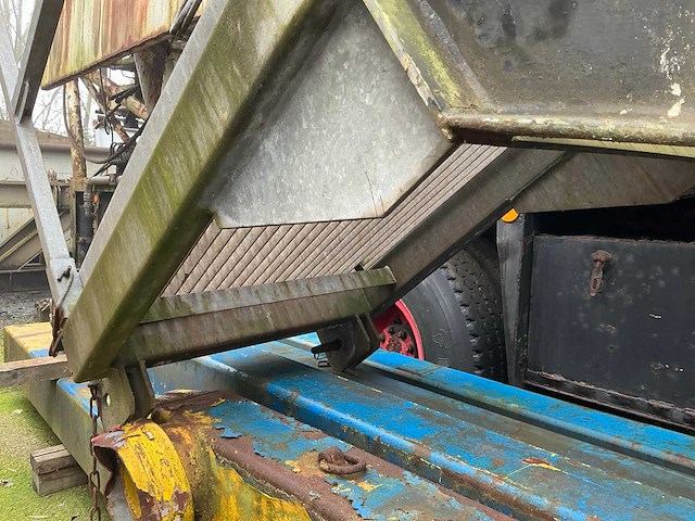 Platform trap - afbeelding 6 van  6