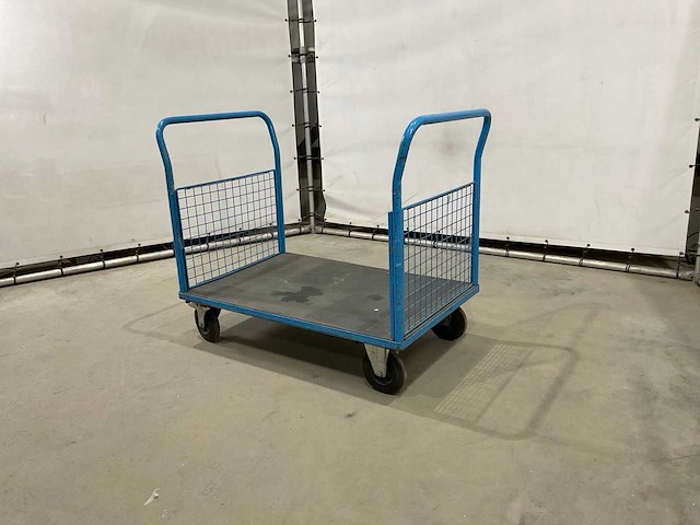 Platform wagen - afbeelding 1 van  6