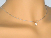 Platina halsketting met een grote natuurlijke marquise geslepen diamant - afbeelding 5 van  10
