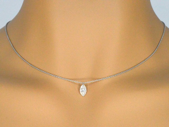 Platina halsketting met marquise geslepen diamant - afbeelding 6 van  9