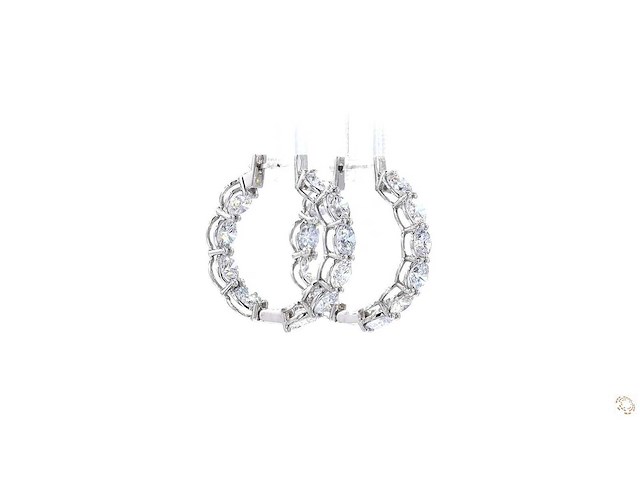 Platina oorringen met 5,01 crt. diamant - afbeelding 6 van  7