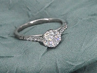 Platina ring met een 0.90 carat gia diamant en briljant geslepen diamanten - afbeelding 6 van  8