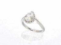 Platina ring met een grote peer geslepen diamant van 1.02 carat en natuurlijke briljanten - afbeelding 4 van  9
