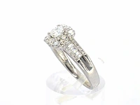 Platina ring met een natuurlijke prinses en briljant geslepen diamanten - afbeelding 6 van  11