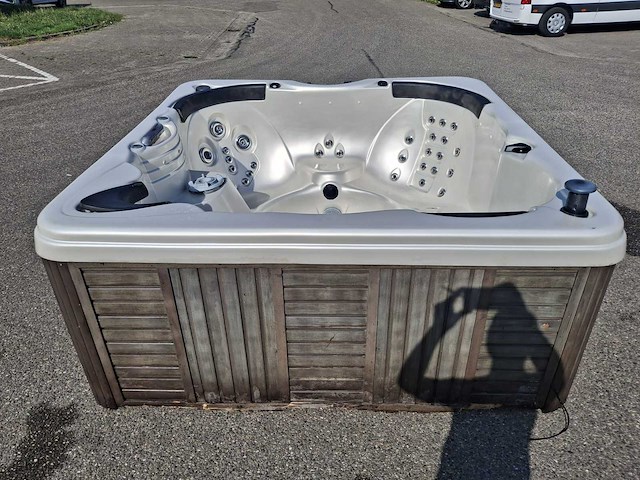 Platinum spa usa 5 persoons amerikaans jacuzzi en buitenspa - afbeelding 24 van  27