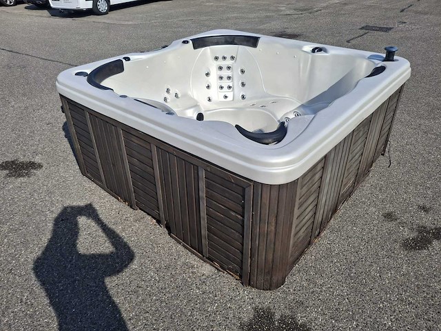 Platinum spa usa 5 persoons amerikaans jacuzzi en buitenspa - afbeelding 26 van  27