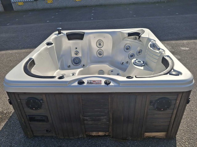 Platinum spa usa 5 persoons amerikaans jacuzzi en buitenspa - afbeelding 6 van  27