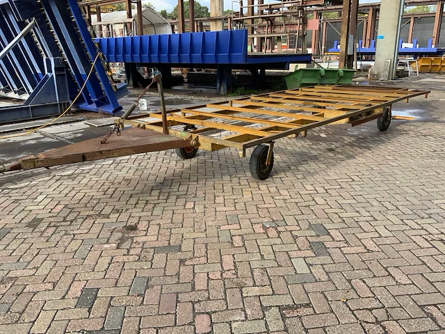 Platte kar - afbeelding 1 van  6