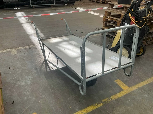 Platte kruiwagen - afbeelding 2 van  7