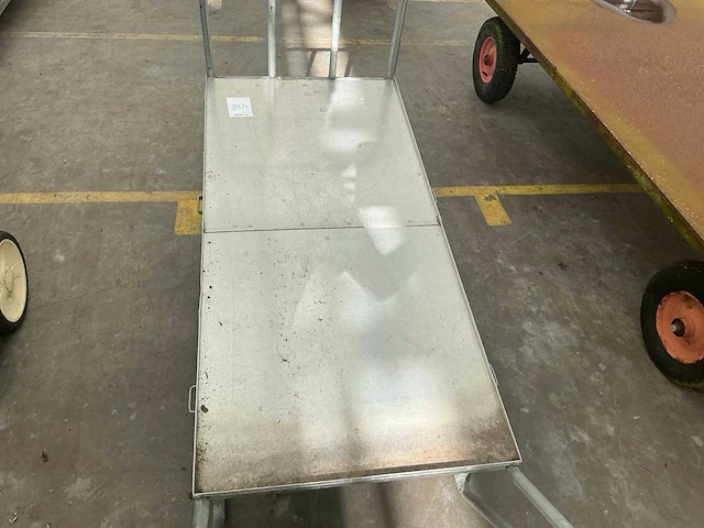 Platte kruiwagen - afbeelding 7 van  7