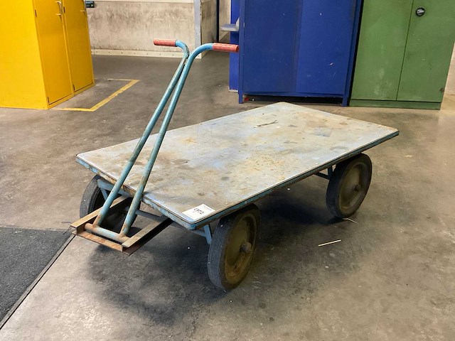 Platte wagen - afbeelding 1 van  3