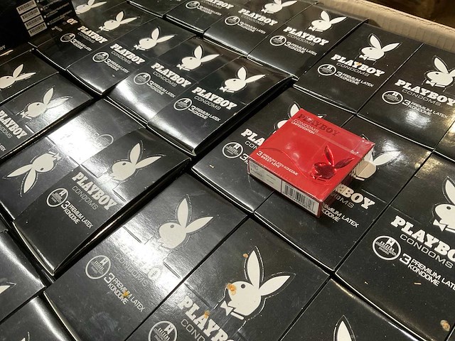 Playboy condoom (2880x) - afbeelding 1 van  5