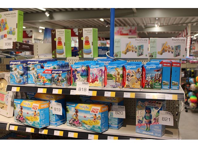 Playmobil figuren in grote diversiteit, ruim 50 stuks. - afbeelding 1 van  4