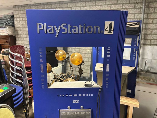 Playstation 4 speelkiosk - afbeelding 2 van  3