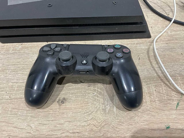 Playstation 4 - afbeelding 4 van  7