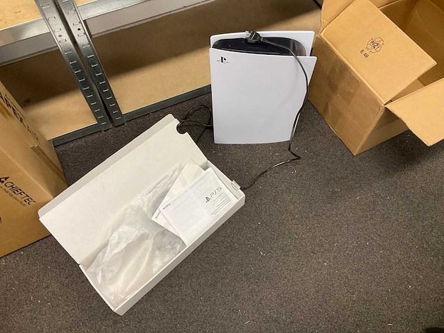 Playstation 5 gamecomputer - afbeelding 1 van  3