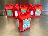 Playtive zeepbellenoplossing 2,5 liter (10x) - afbeelding 1 van  4