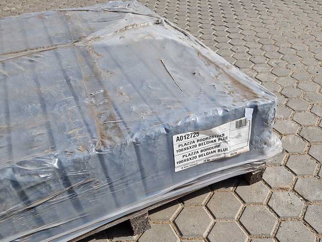 Plaza boordstenen van beton (ca. 48 stuks) - afbeelding 3 van  3