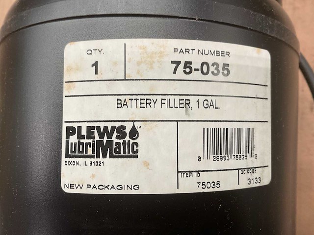 Plews lubri matic battery filler - afbeelding 1 van  3