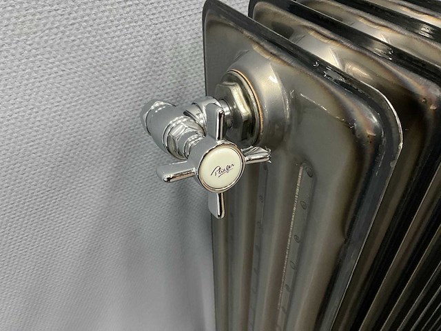 Plieger - designradiator 80 x 108 cm - afbeelding 4 van  5
