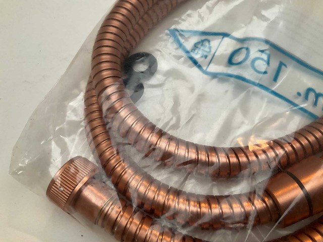 Plieger roma geborsteld koper doucheslang - afbeelding 3 van  3