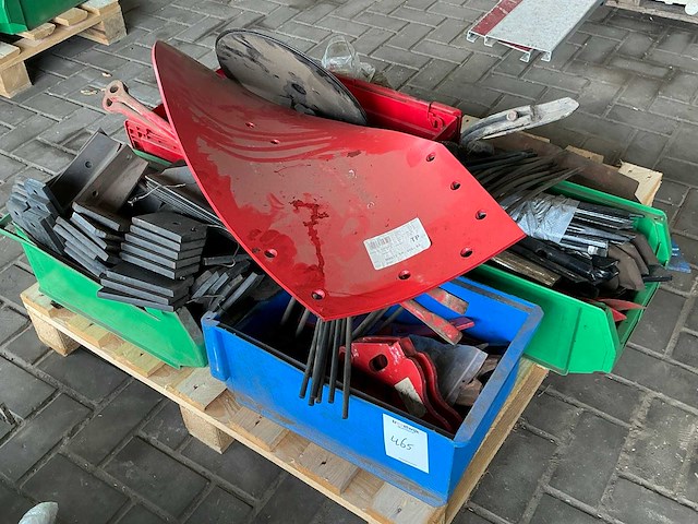 Ploeg en greppelfrees delen - afbeelding 1 van  5