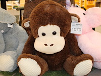 Pluche aap jollyplush lengte circa 65 cm. - afbeelding 1 van  2
