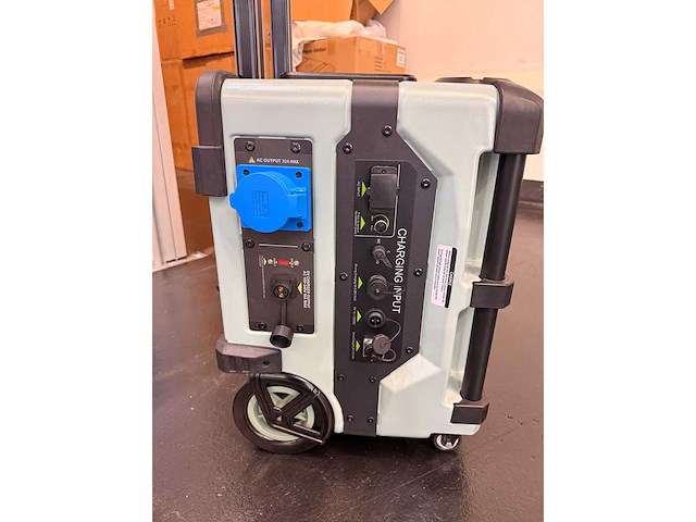 Plug & play powerstation - off-grid - accugenerator met zonnepanelen - 2026 - emissievrije stroomvoorziening - afbeelding 5 van  7