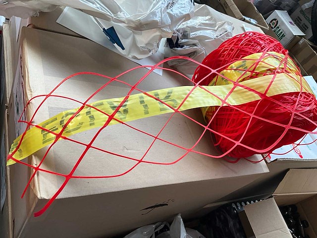 Plymouth plyage red warning mesh (25x) - afbeelding 4 van  5