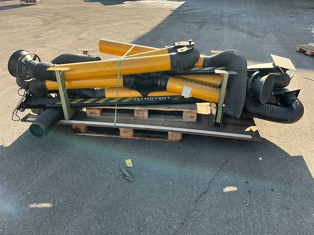 Plymovent - patent flex-max - afzuiginstallatie slangen en luchtcompressor - afbeelding 3 van  4