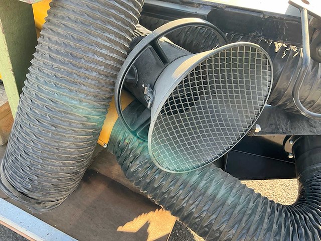 Plymovent - patent flex-max - afzuiginstallatie slangen en luchtcompressor - afbeelding 4 van  4